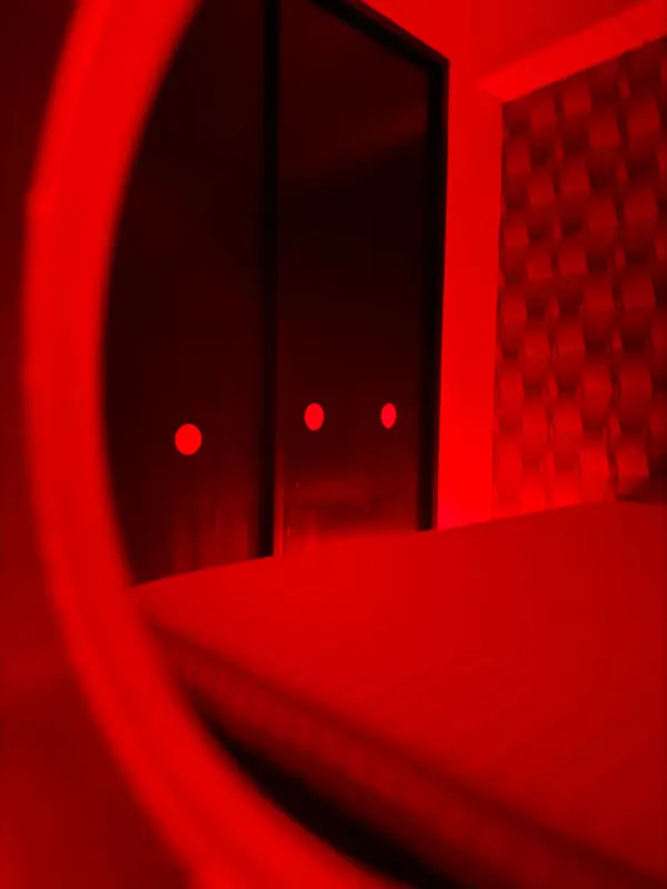 Bad Romance Club - Porthole playroom