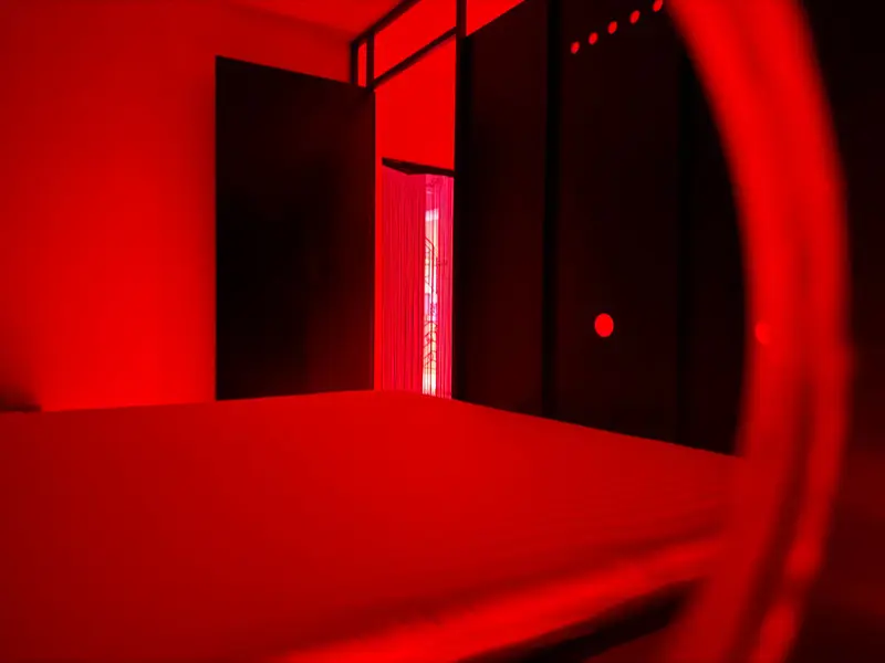 Bad Romance Club - Porthole playroom